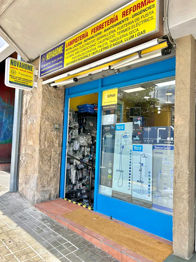 Fachada de la tienda Nova Home en la calle de Rafael Batlle